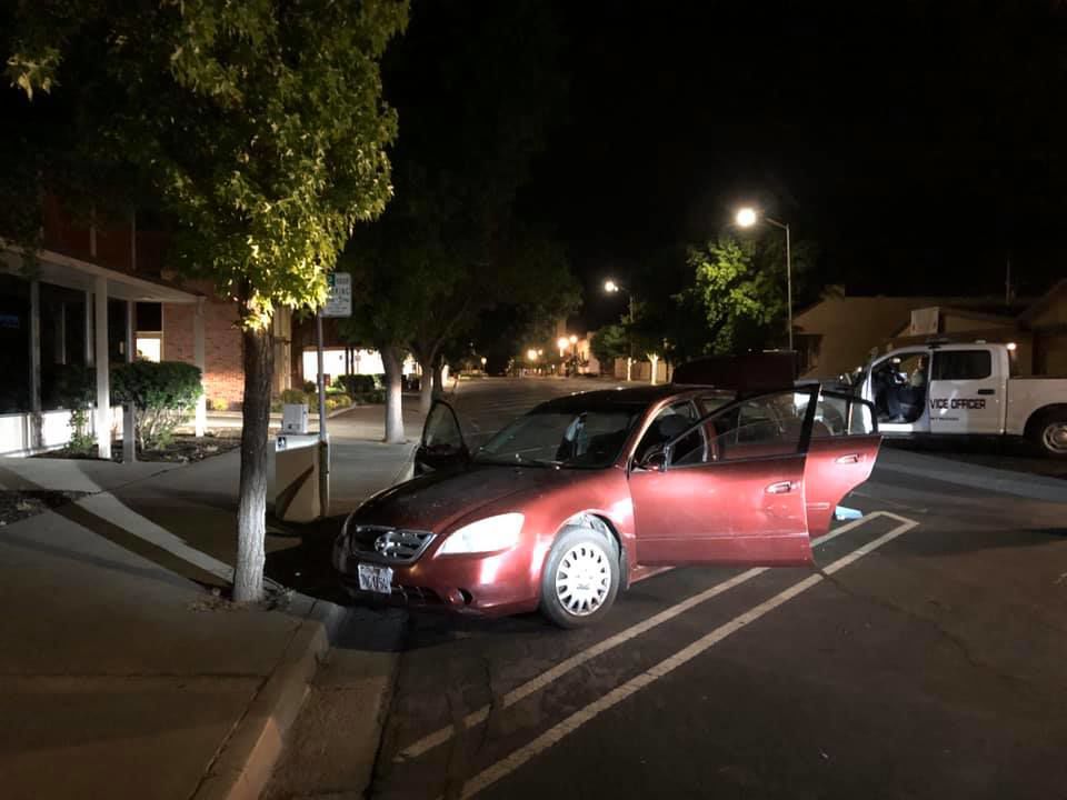 Car suspected in jewelry store burglary